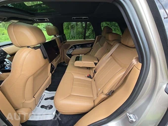 2023 Land Rover Range Rover SE - miniatura 13