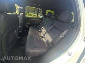 2023 Land Rover Range Rover SE – miniatura 13