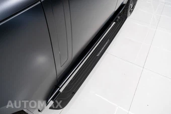 2023 Land Rover Range Rover SE - miniatura 18
