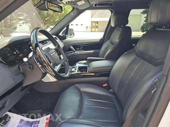 2023 Land Rover Range Rover SE - miniatura 3