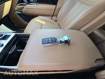 2023 Land Rover Range Rover SE - miniatura 8