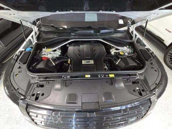 2023 Land Rover Range Rover SE – miniatura 21