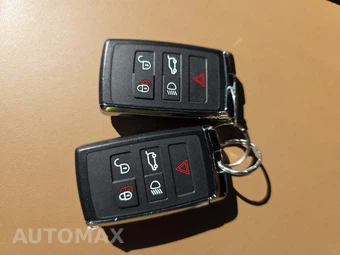 2023 Land Rover Range Rover SE - miniatura 8