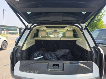 2023 Land Rover Range Rover SE - miniatura 13