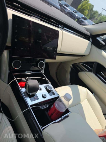 2023 Land Rover Range Rover SE - miniatura 9