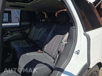 2023 Land Rover Range Rover SE - miniatura 13