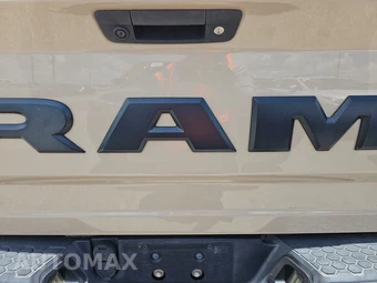 2023 Land Rover Range Rover SE - miniatura 16