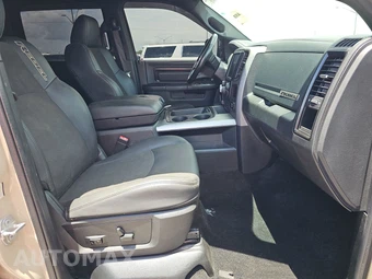 2023 Land Rover Range Rover SE - miniatura 8