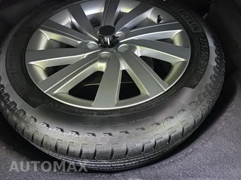 2023 Land Rover Range Rover SE - miniatura 7