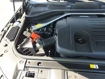 2023 Land Rover Range Rover SE - miniatura 23