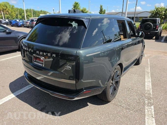 2023 Land Rover Range Rover SE - miniatura 3