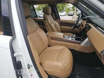 2023 Land Rover Range Rover SE - miniatura 18