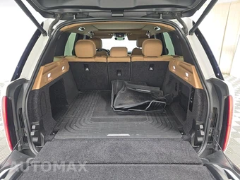 2023 Land Rover Range Rover SE - miniatura 17