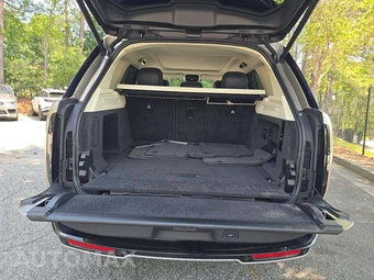 2023 Land Rover Range Rover SE - miniatura 11