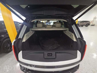 2023 Land Rover Range Rover SE - miniatura 14