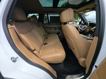 2023 Land Rover Range Rover SE – miniatura 16