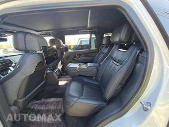 2023 Land Rover Range Rover SV LWB - miniatura 13