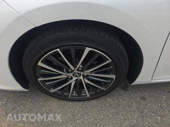 2023 Lexus ES 250 – miniatura 8