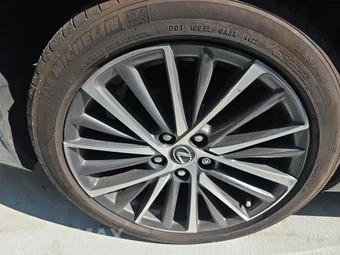 2023 Lexus ES 250 – miniatura 10