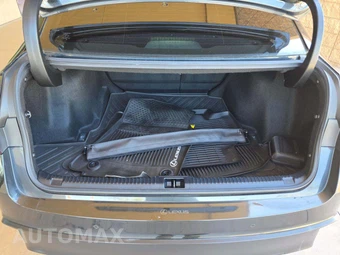 2023 Lexus IS 300 – miniatura 11