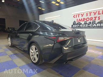 2023 Lexus IS 300 - miniatura 2