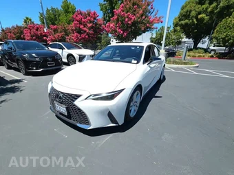2023 Lexus IS 300