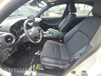 2023 Lexus IS 300 – miniatura 7