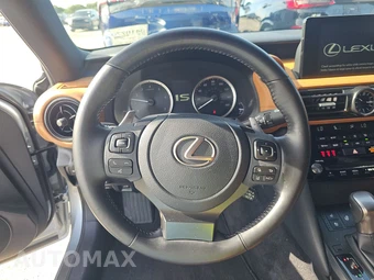 2023 Lexus IS 300 – miniatura 10