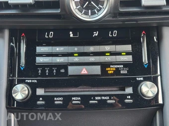 2023 Lexus IS 300 - miniatura 26