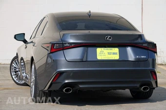 2023 Lexus IS 300 - miniatura 4