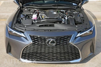 2023 Lexus IS 300 - miniatura 6