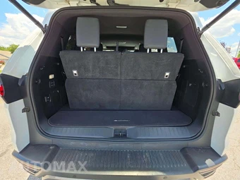 2023 Lexus LX 600 Premium – miniatura 15