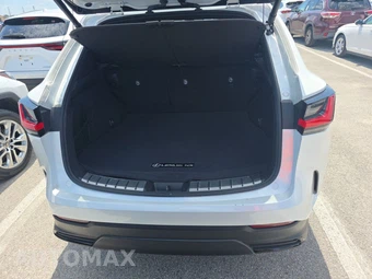 2023 Lexus NX 250 – miniatura 16