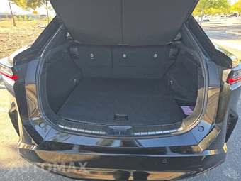 2023 Lexus RZ 450e Luxury – miniatura 17