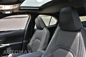 2023 Lexus UX 250h Premium - miniatura 10
