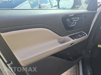 2023 Lincoln Aviator Plug-In Hybrid Grand Touring - miniatura 9