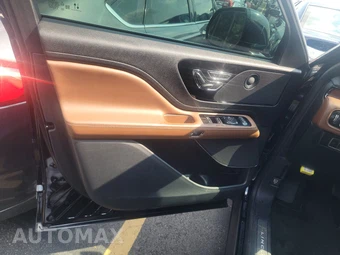 2023 Lincoln Aviator Reserve – miniatura 9