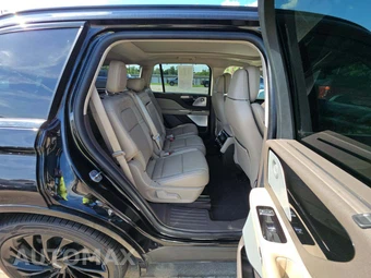 2023 Lincoln Aviator Reserve - miniatura 17