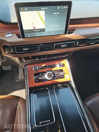 2023 Lincoln Aviator Reserve – miniatura 11