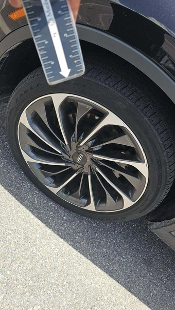 2023 Lincoln Aviator Reserve – miniatura 28