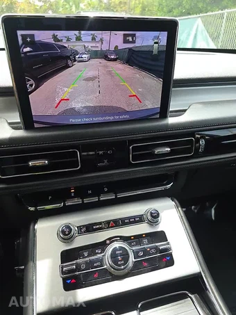 2023 Lincoln Aviator Standard – miniatura 25