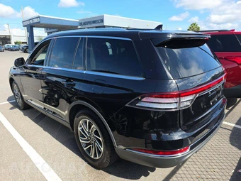 2023 Lincoln Aviator Standard – miniatura 2