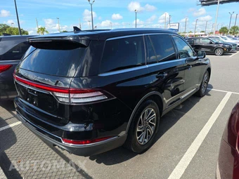 2023 Lincoln Aviator Standard – miniatura 3
