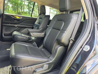 2023 Lincoln Aviator Standard – miniatura 10