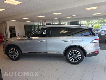 2023 Lincoln Aviator Standard – miniatura 2