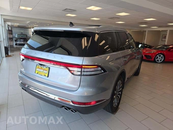 2023 Lincoln Aviator Standard – miniatura 3