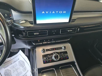 2023 Lincoln Aviator w/Livery Pkg - miniatura 11
