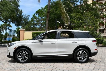 2023 Lincoln Corsair Standard - miniatura 27