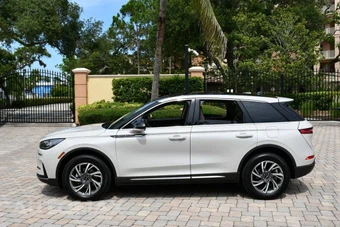 2023 Lincoln Corsair Standard - miniatura 28