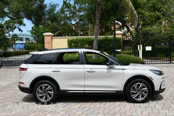 2023 Lincoln Corsair Standard - miniatura 33